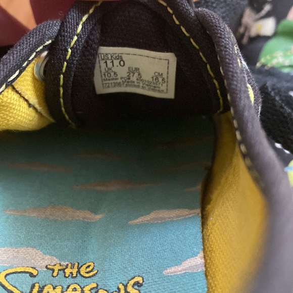 Simpsons xVans glow in the dark slip ons - Picture 5 of 5